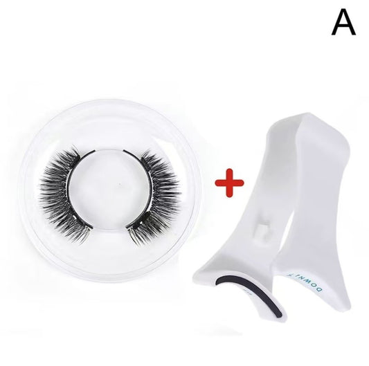 False Lashes: Little Devil Outer Corner